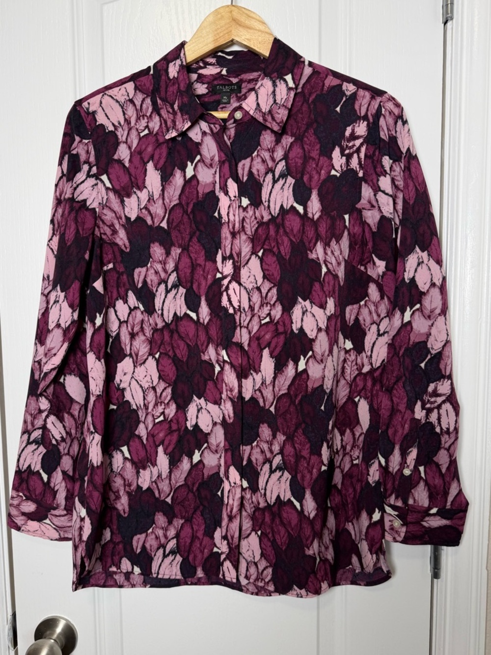 Talbots Feather Print Button Front Shirt Purple Size Medium Petite - Picture 3 of 5